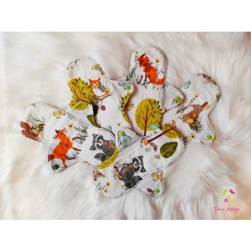 24 cm cloth pad with forest animals pattern, for heavy flow