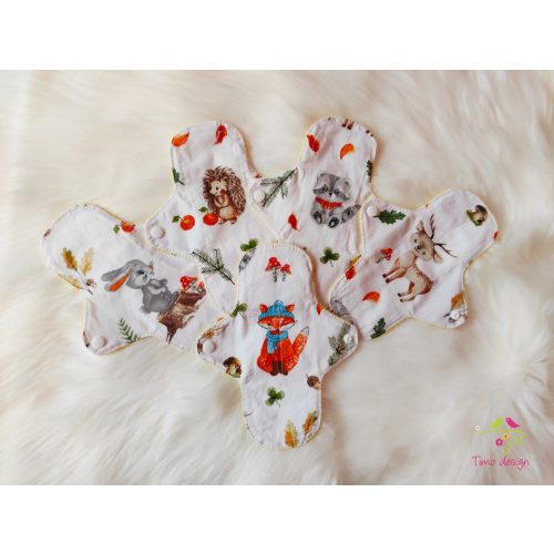 18 cm leak-proof pantyliner with cute forest animals pattern