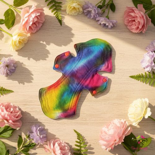 Színes batikolt formabetét