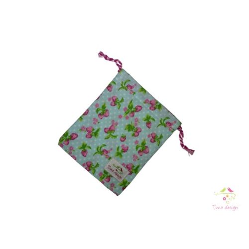 Cotton cup bag with strawberry pattern (light blue base)