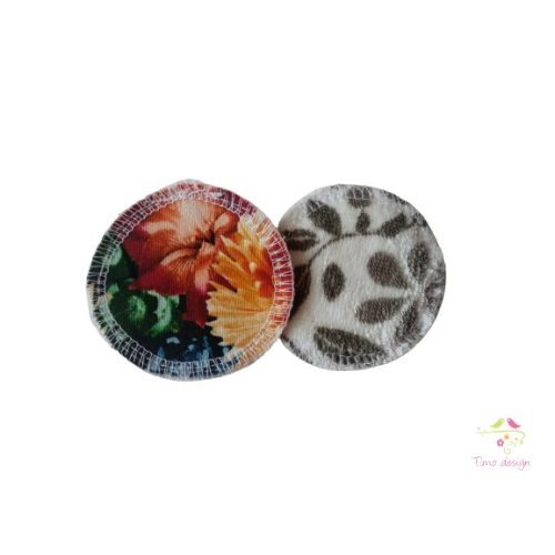 Reusable makeup removal pads with flower and leaf pattern