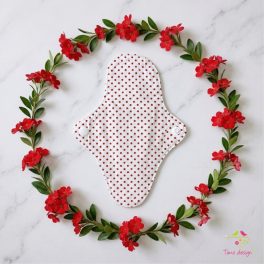 17 cm polka-dot thong leak-proof pantyliner for light flow