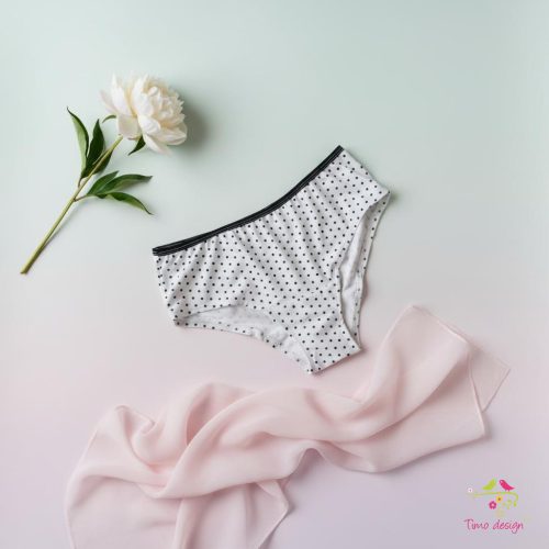 White-black polka dot teen hipster leak-proof panties