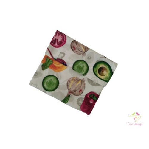 Reusable snack bag with leak-proof layer and vegetables pattern