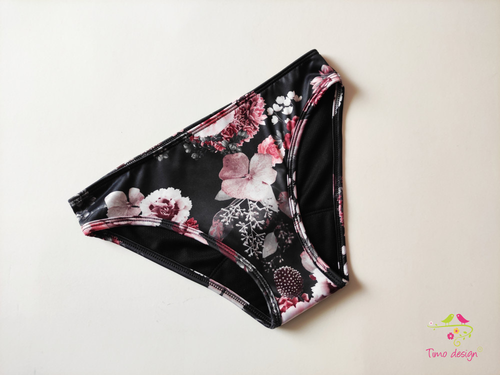 Fekete alapon bordó virágos menstruációs fürdőruha alsó, bikini alsó, fürdőbugyi