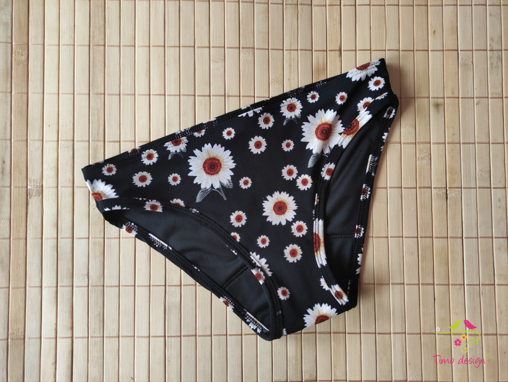 Fekete alapon fehér margarétás menstruációs bikini, fürdőruha alsó, fürdőbugyi